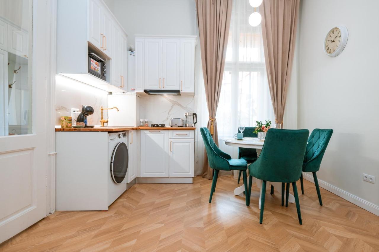 Apartament De Lux Central, P-Ta Matei Corvin Kluż-Napoka Zewnętrze zdjęcie